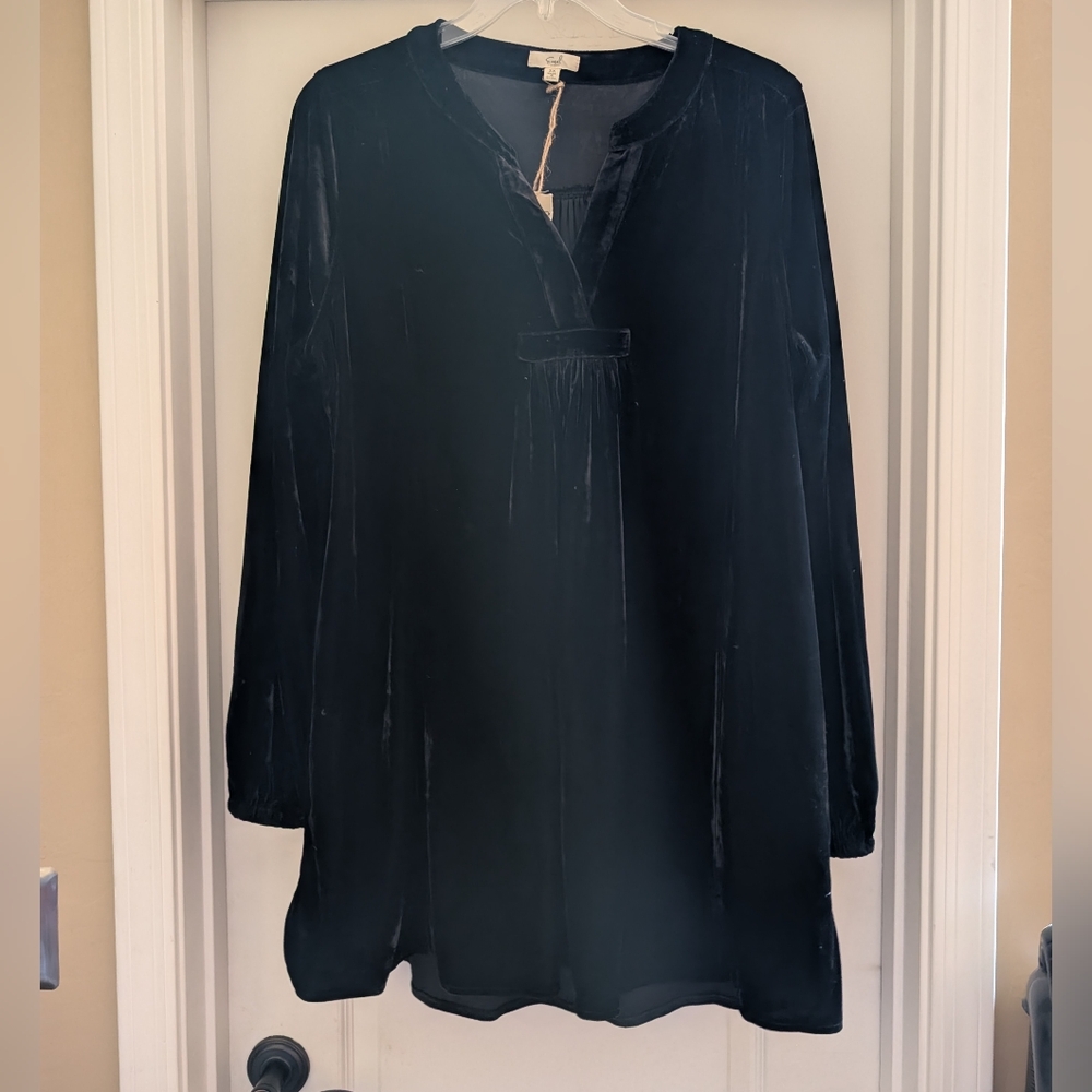 Loose fit soft velvet tunic dress with pockets by Easel size 3X - Picture 6 of 12